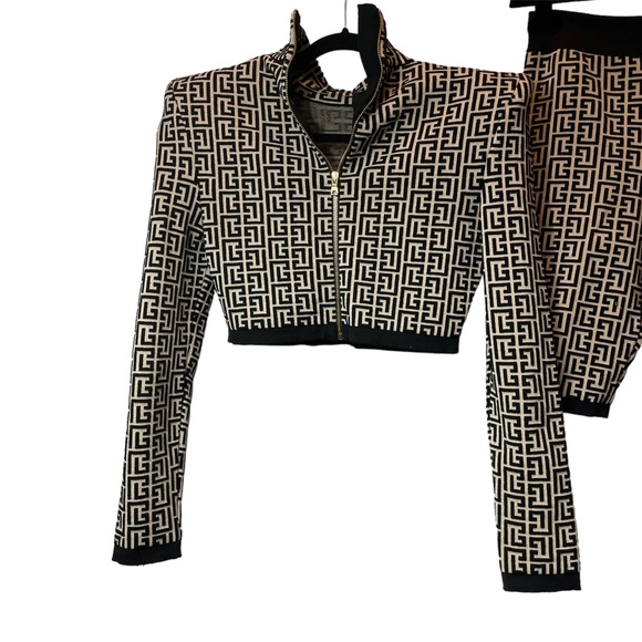 Balmain Monogram Crop Top - Picture 4 of 9